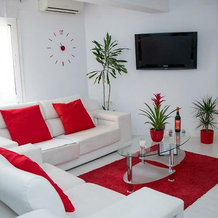 Apartamento E&R Malaga Centro- Parking Gratis Екстер'єр фото