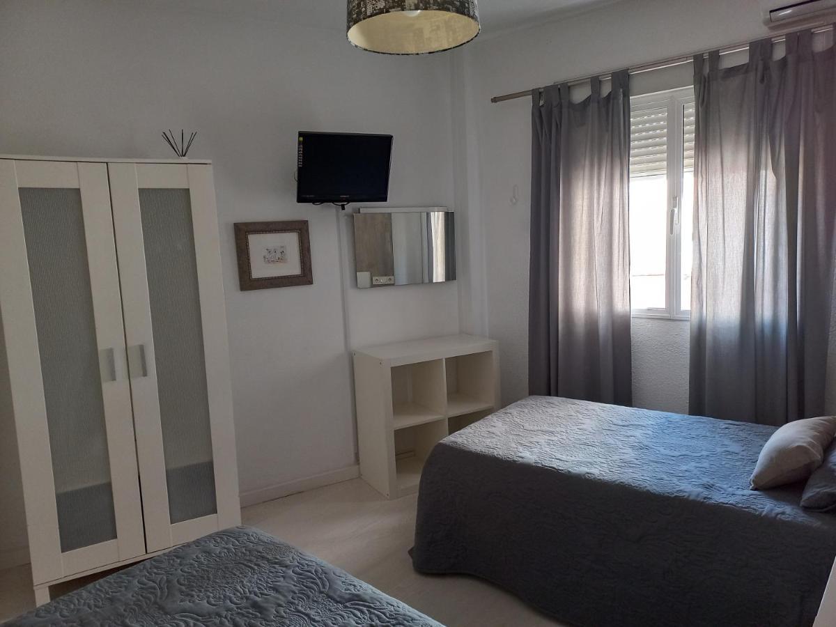 Apartamento E&R Malaga Centro- Parking Gratis Екстер'єр фото