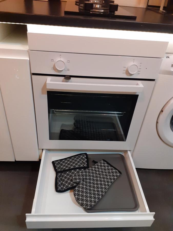 Apartamento E&R Malaga Centro- Parking Gratis Екстер'єр фото