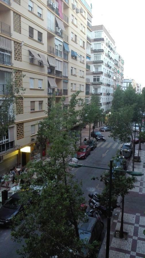 Apartamento E&R Malaga Centro- Parking Gratis Екстер'єр фото