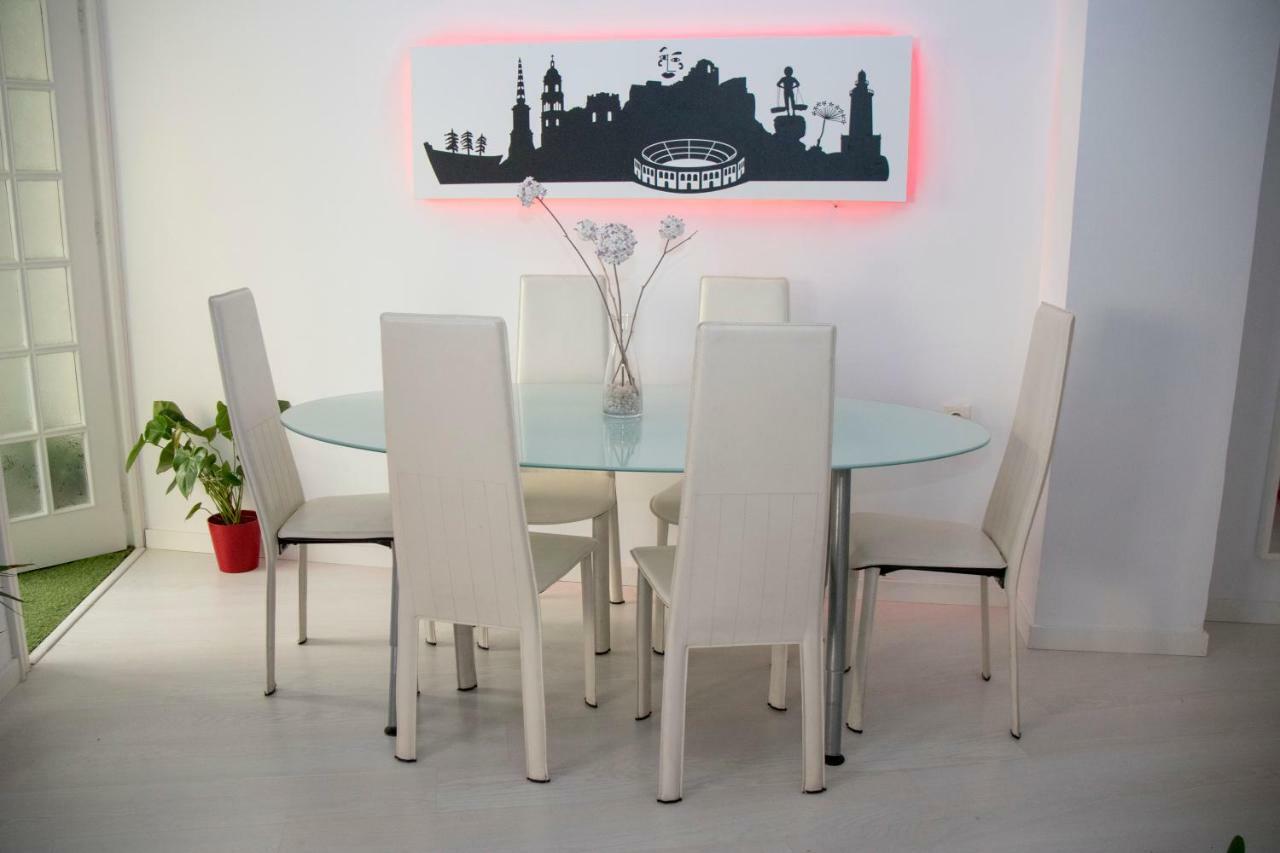 Apartamento E&R Malaga Centro- Parking Gratis Екстер'єр фото