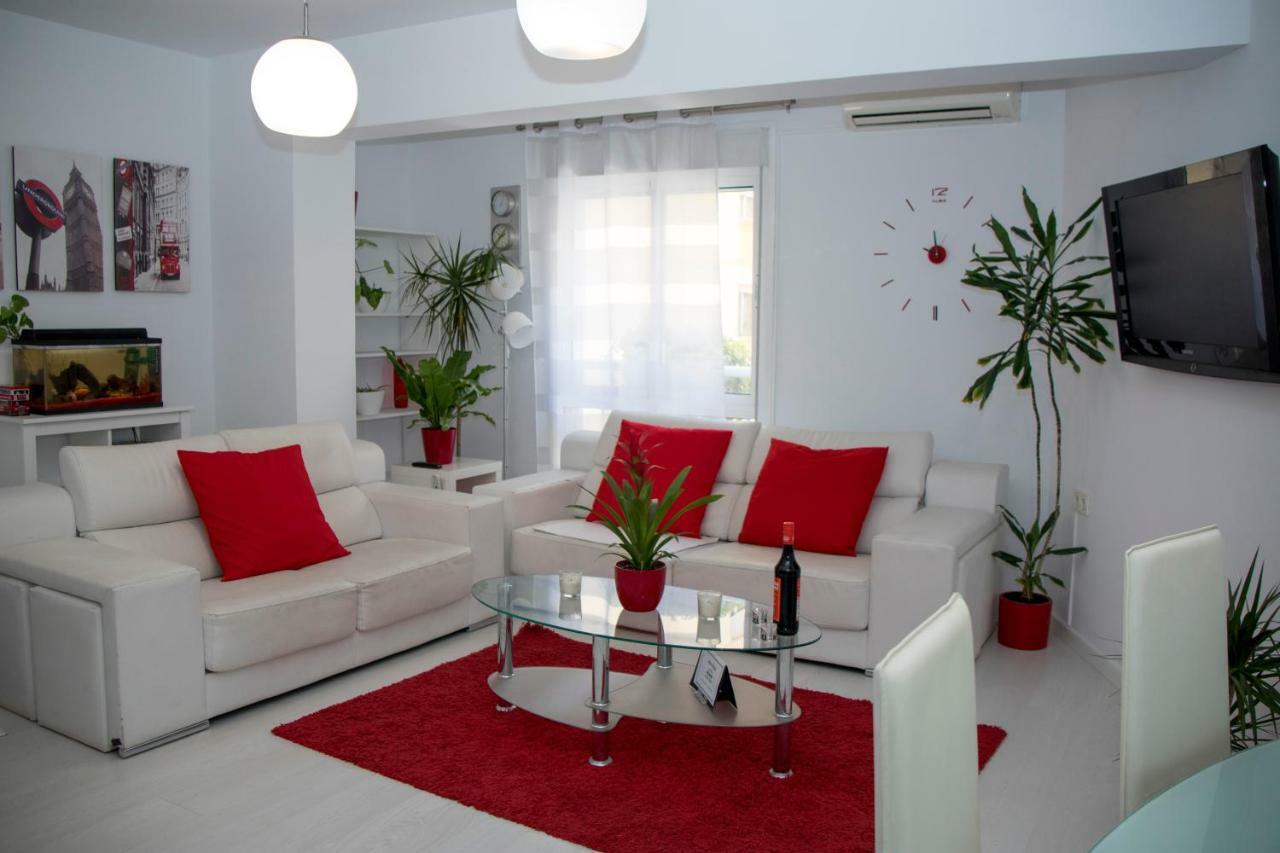 Apartamento E&R Malaga Centro- Parking Gratis Екстер'єр фото